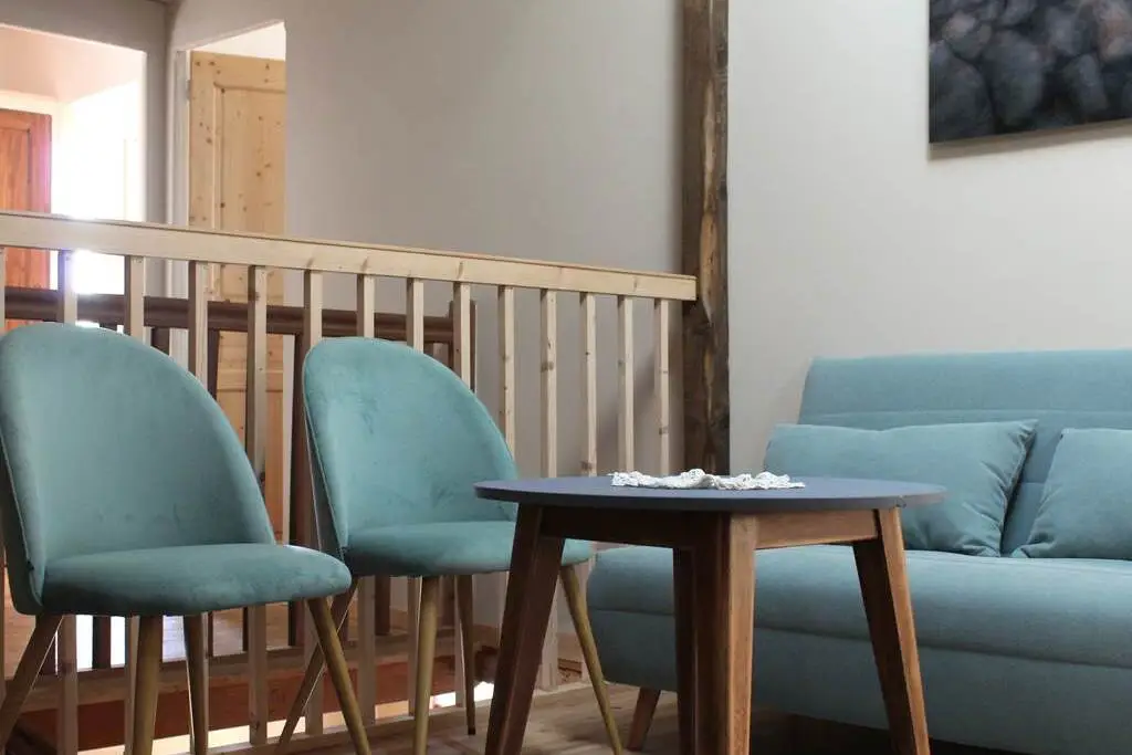 Coin détente à l'étage de notre gîte familial en Bigorre