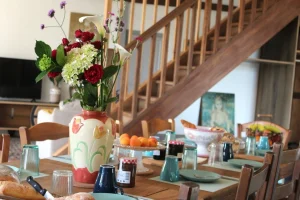 Séjour avec grande table familiale dans notre gîte en Bigorre