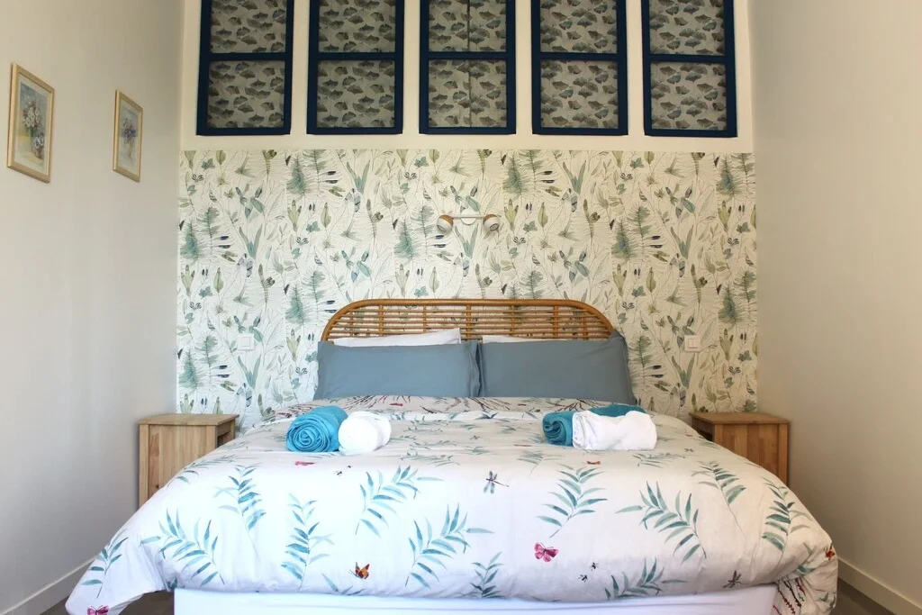 Chambre parentale au rez-de-chaussée du Gîte la Méniquette